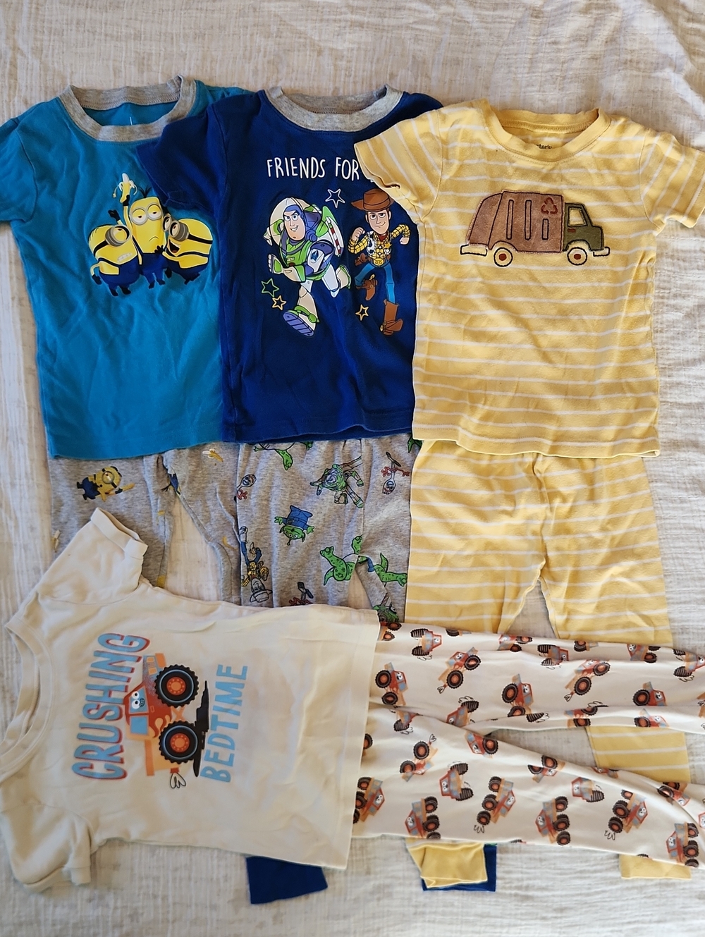 4 Pack Boys Pajamas. All 3t Except Minions, 4t.